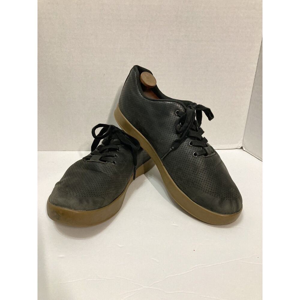 NOBULL Leather Trainer Men's 10.5 Women's 12 Black Crossfit Shoes Gum Sole